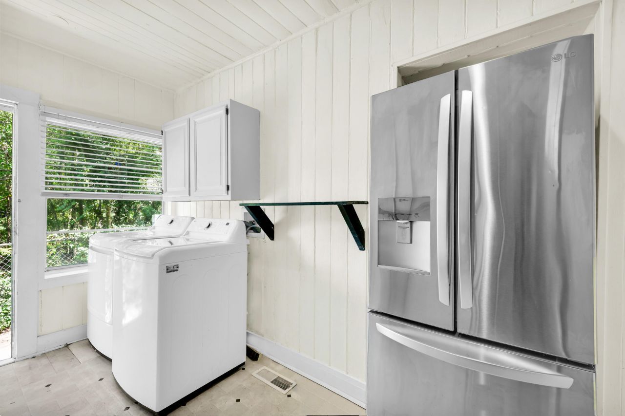 12 John Street Photo 72