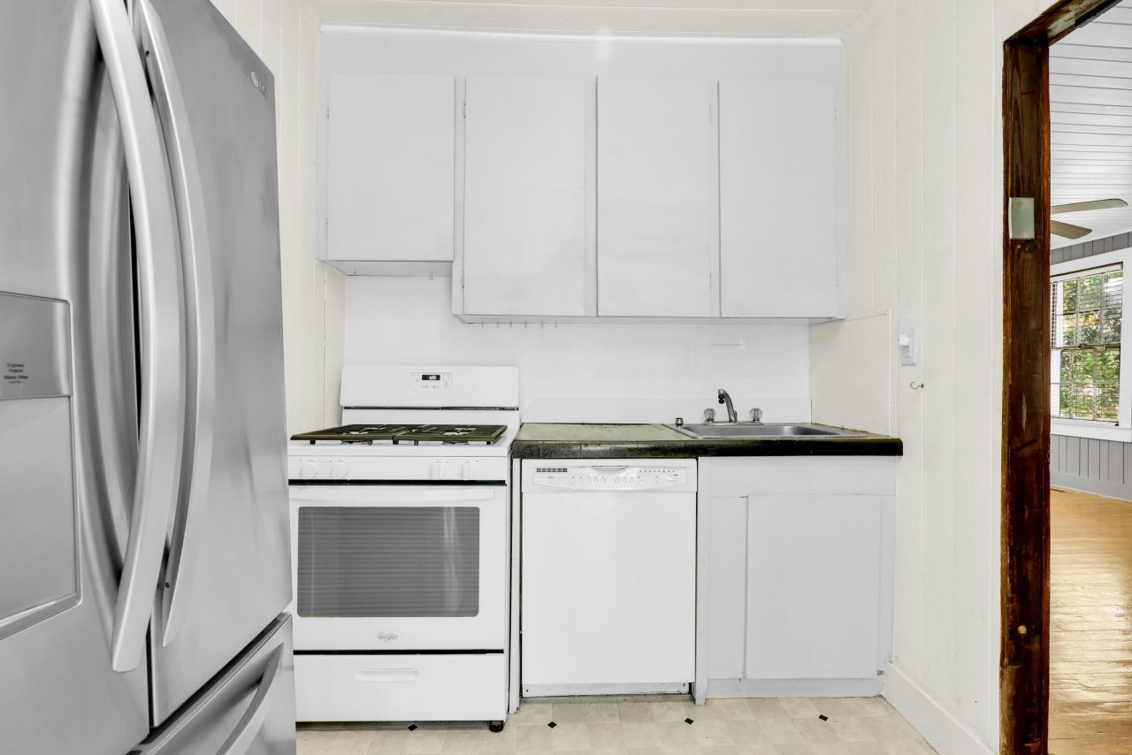 12 John Street Photo 73