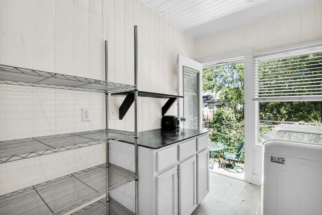 12 John Street Photo 74