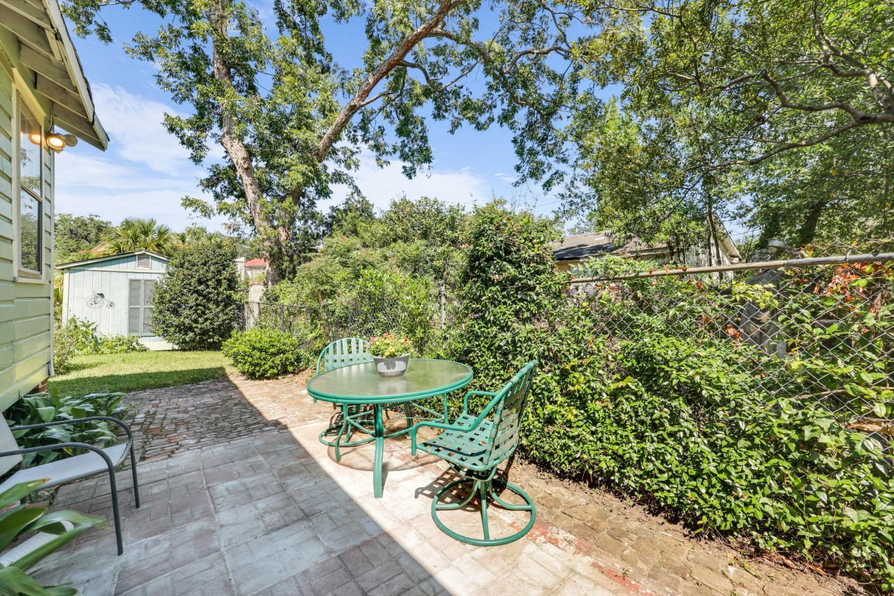 12 John Street Photo 84