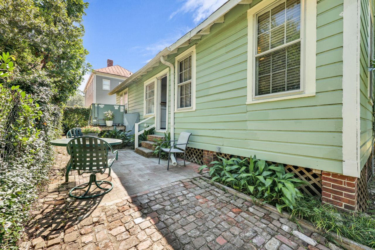 12 John Street Photo 85