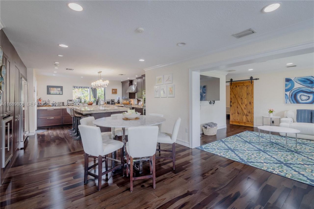 8500 SW 70th St, Miami, FL 33143 Photo