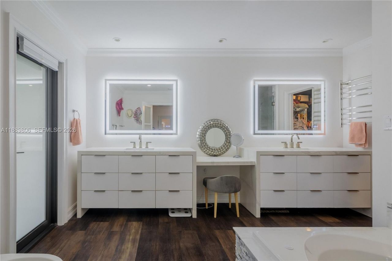 8500 SW 70th St, Miami, FL 33143 Photo