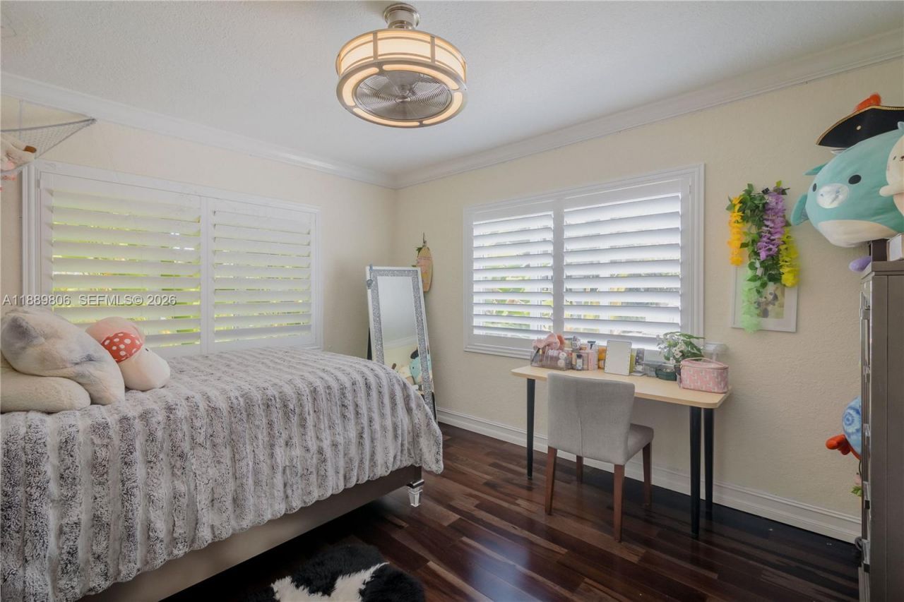 8500 SW 70th St, Miami, FL 33143 Photo