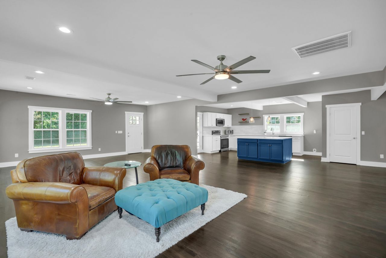 401 & 403 W Mulberry Street Photo 17