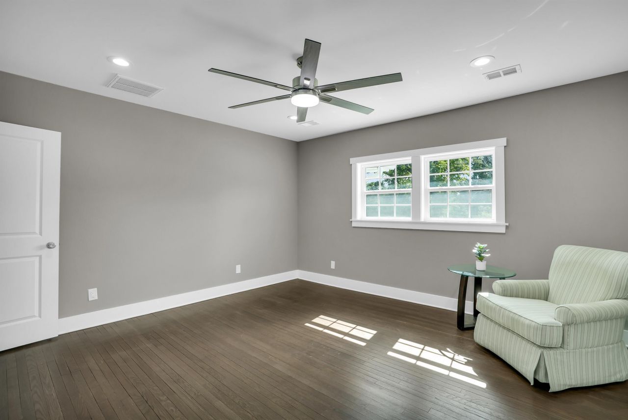 401 & 403 W Mulberry Street Photo 37