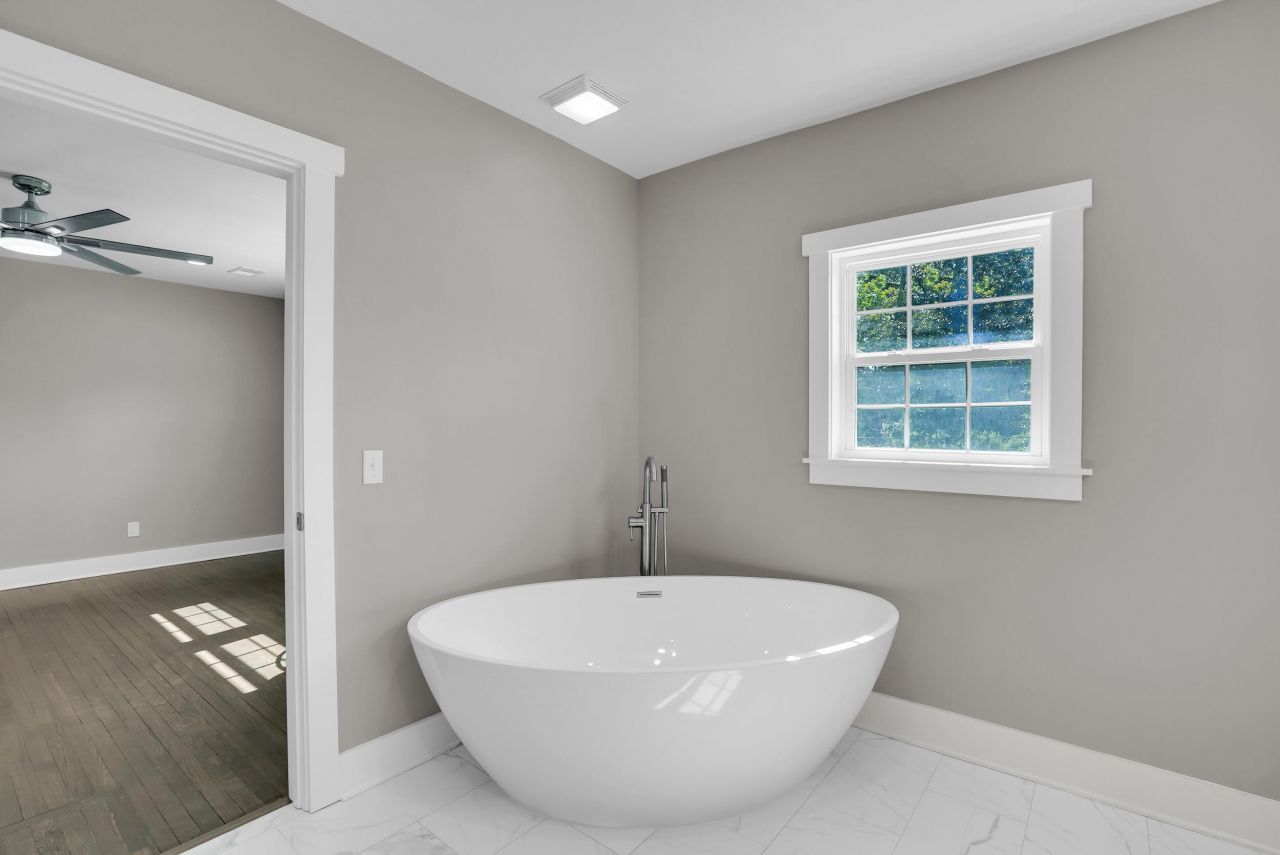 401 & 403 W Mulberry Street Photo 40