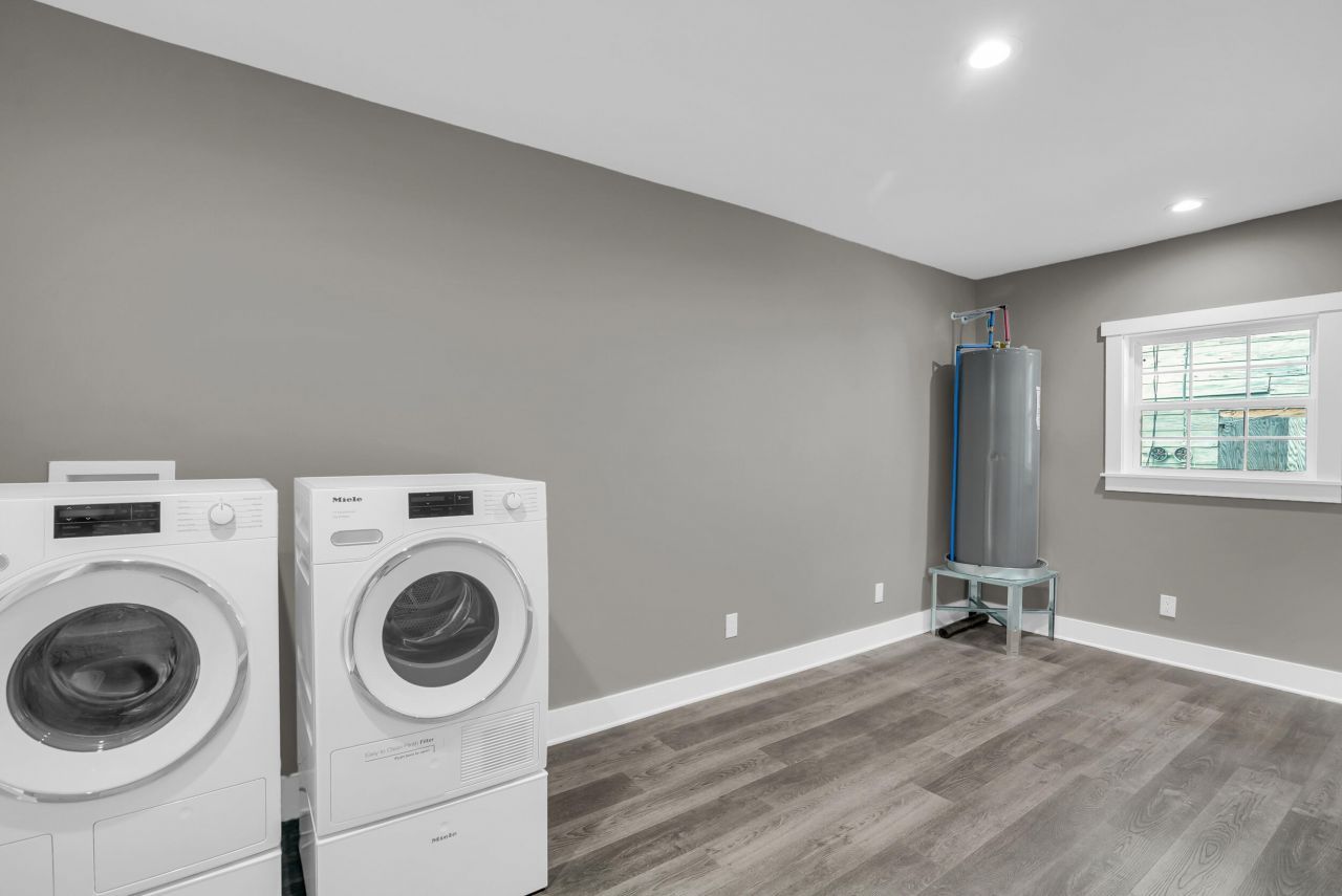 401 & 403 W Mulberry Street Photo 43