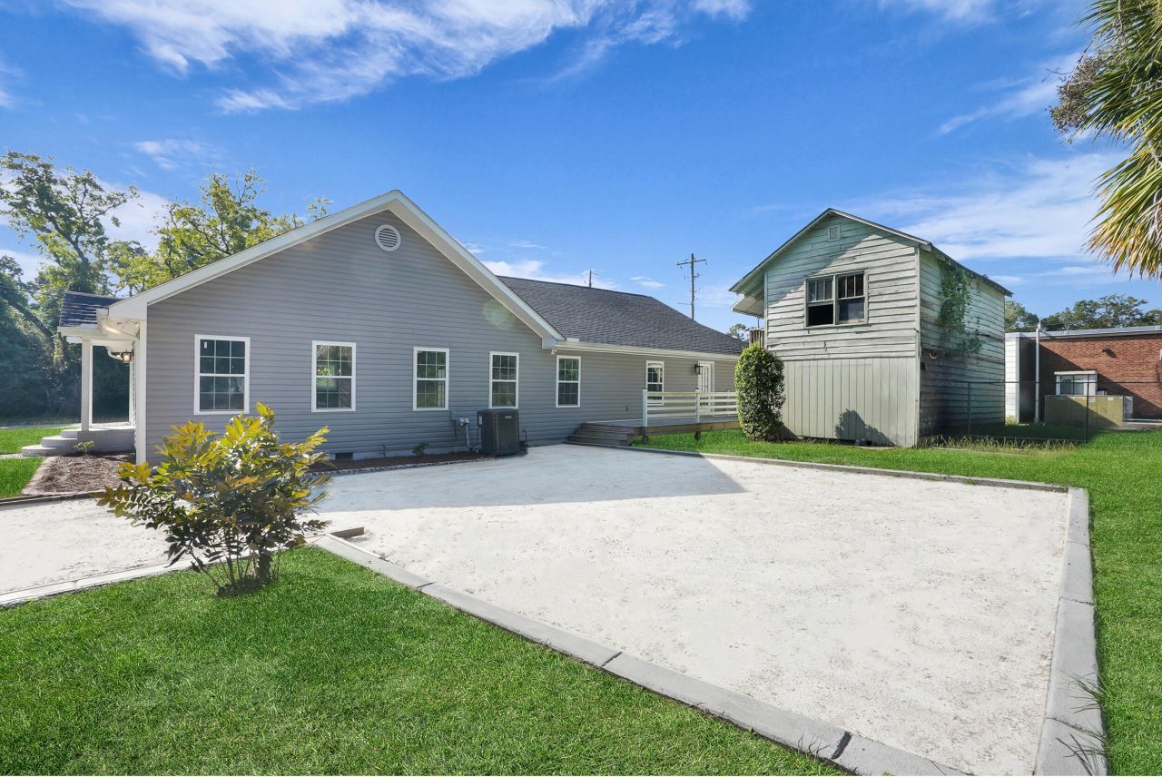 401 & 403 W Mulberry Street Photo 46