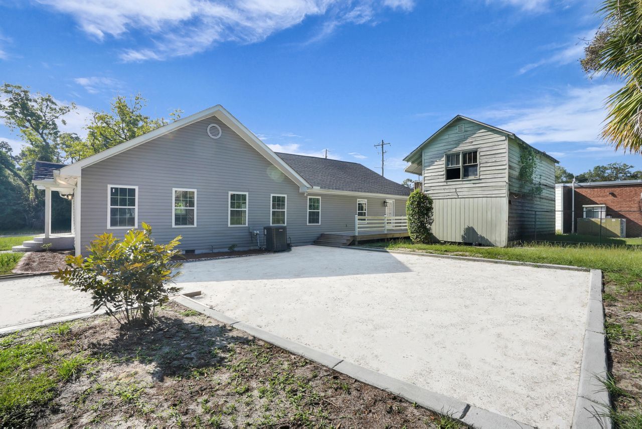 401 & 403 W Mulberry Street Photo 47