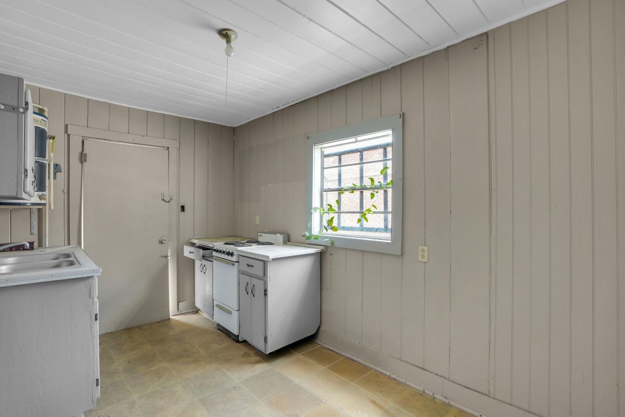 401 & 403 W Mulberry Street Photo 54