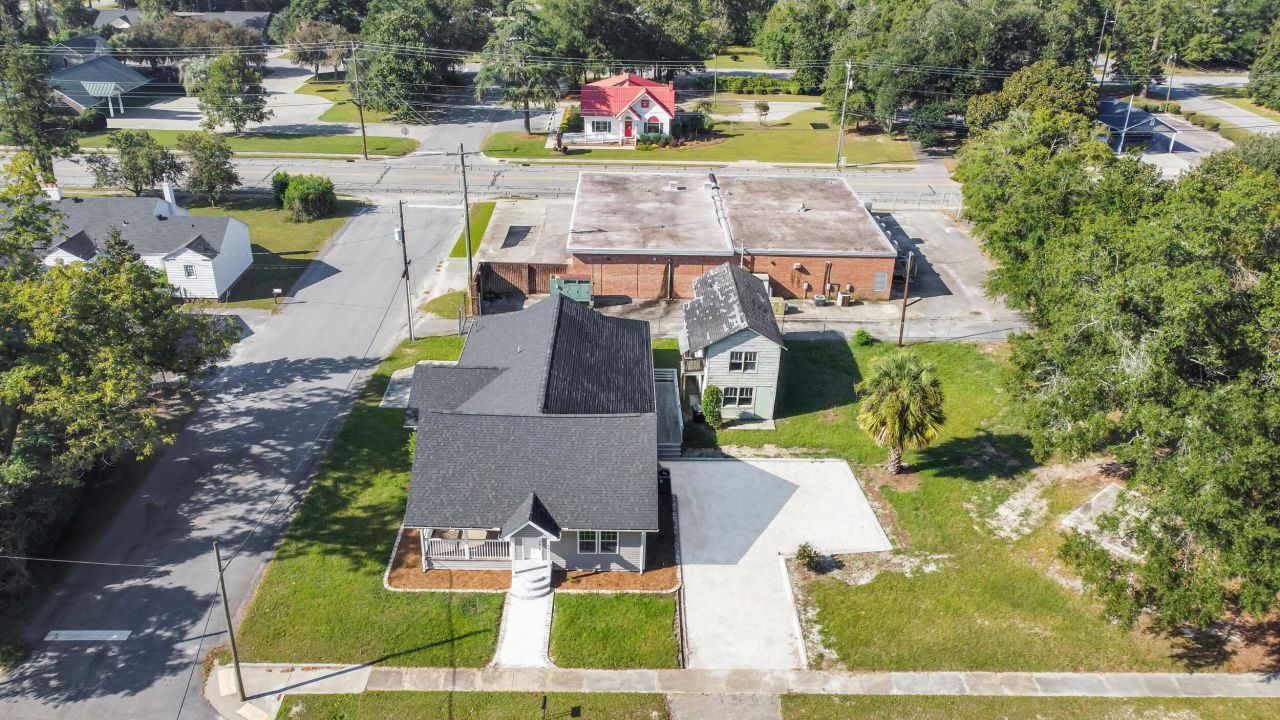 401 & 403 W Mulberry Street Photo 60