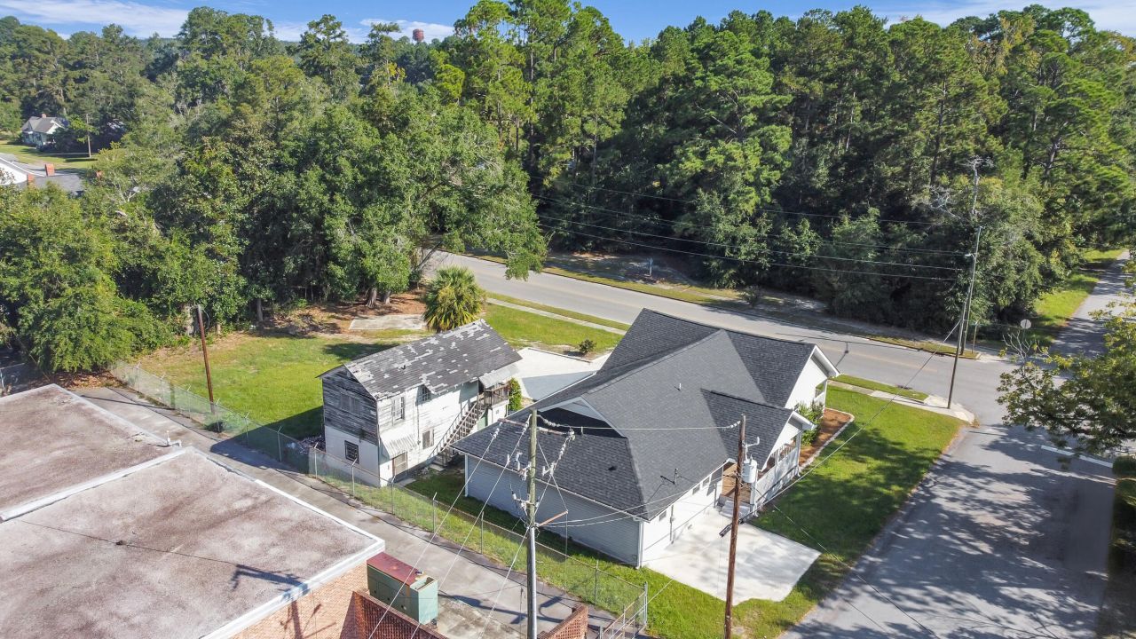 401 & 403 W Mulberry Street Photo 67