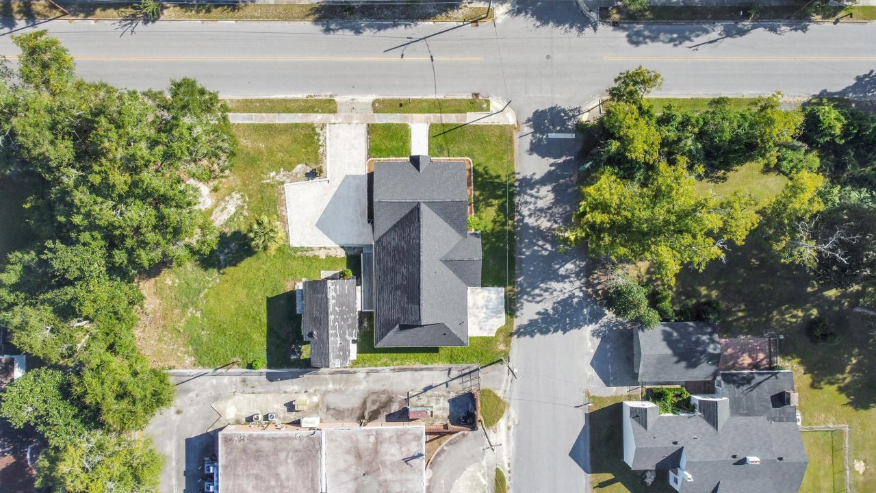 401 & 403 W Mulberry Street Photo 68