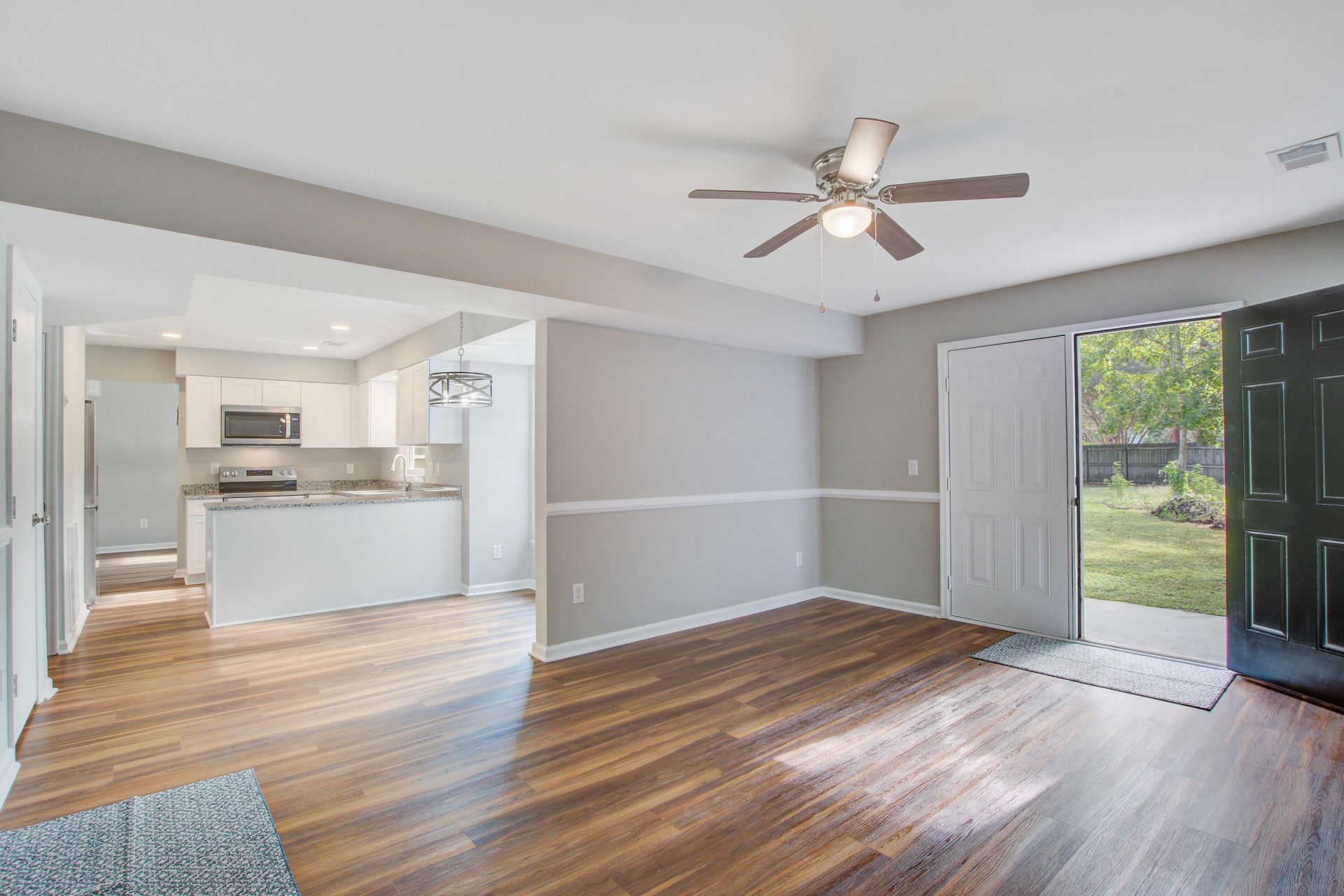 206 Lynton Court Photo 12