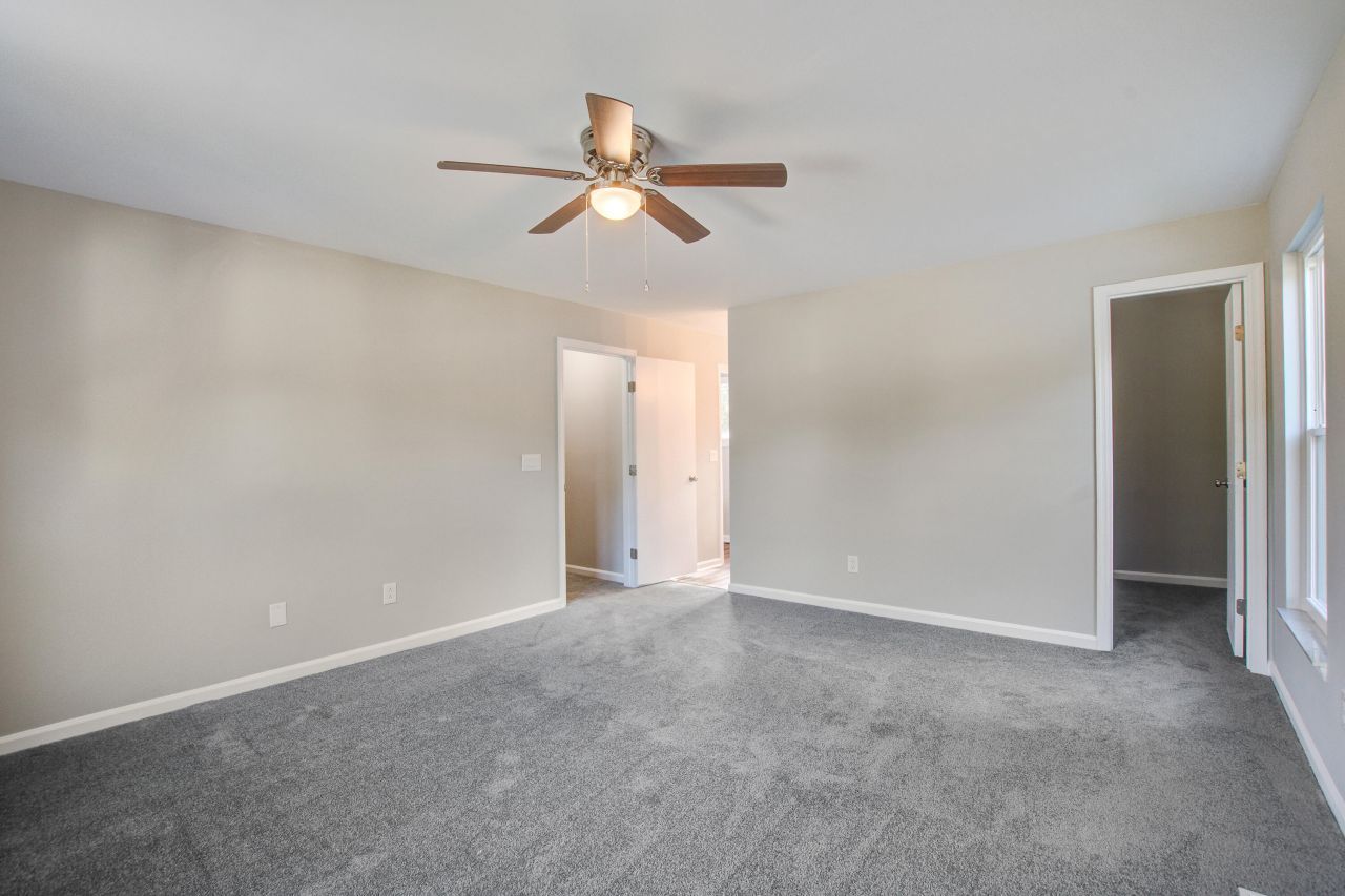 206 Lynton Court Photo 20