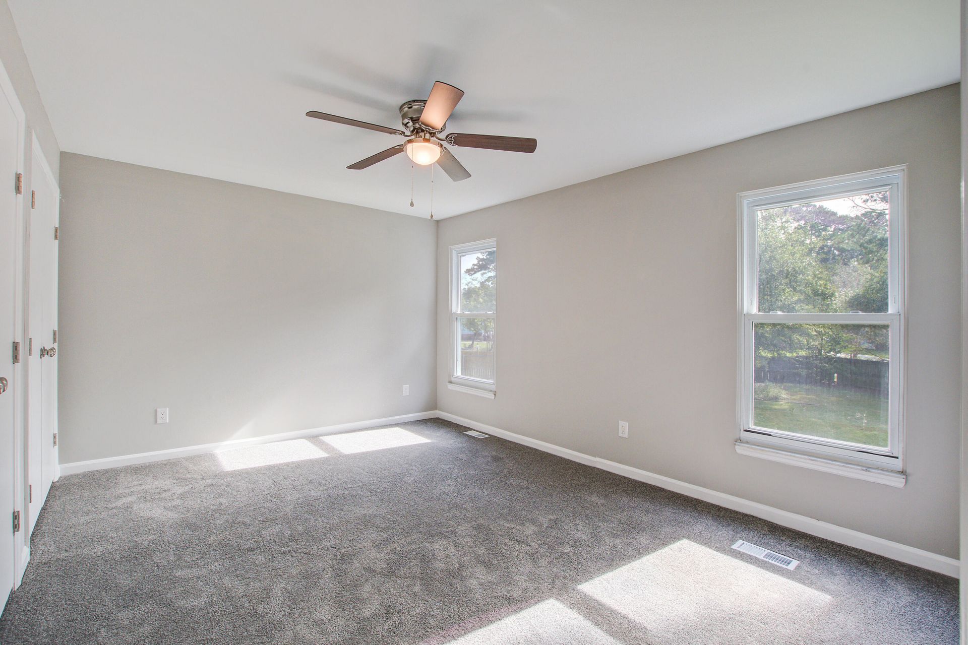 206 Lynton Court Photo 38