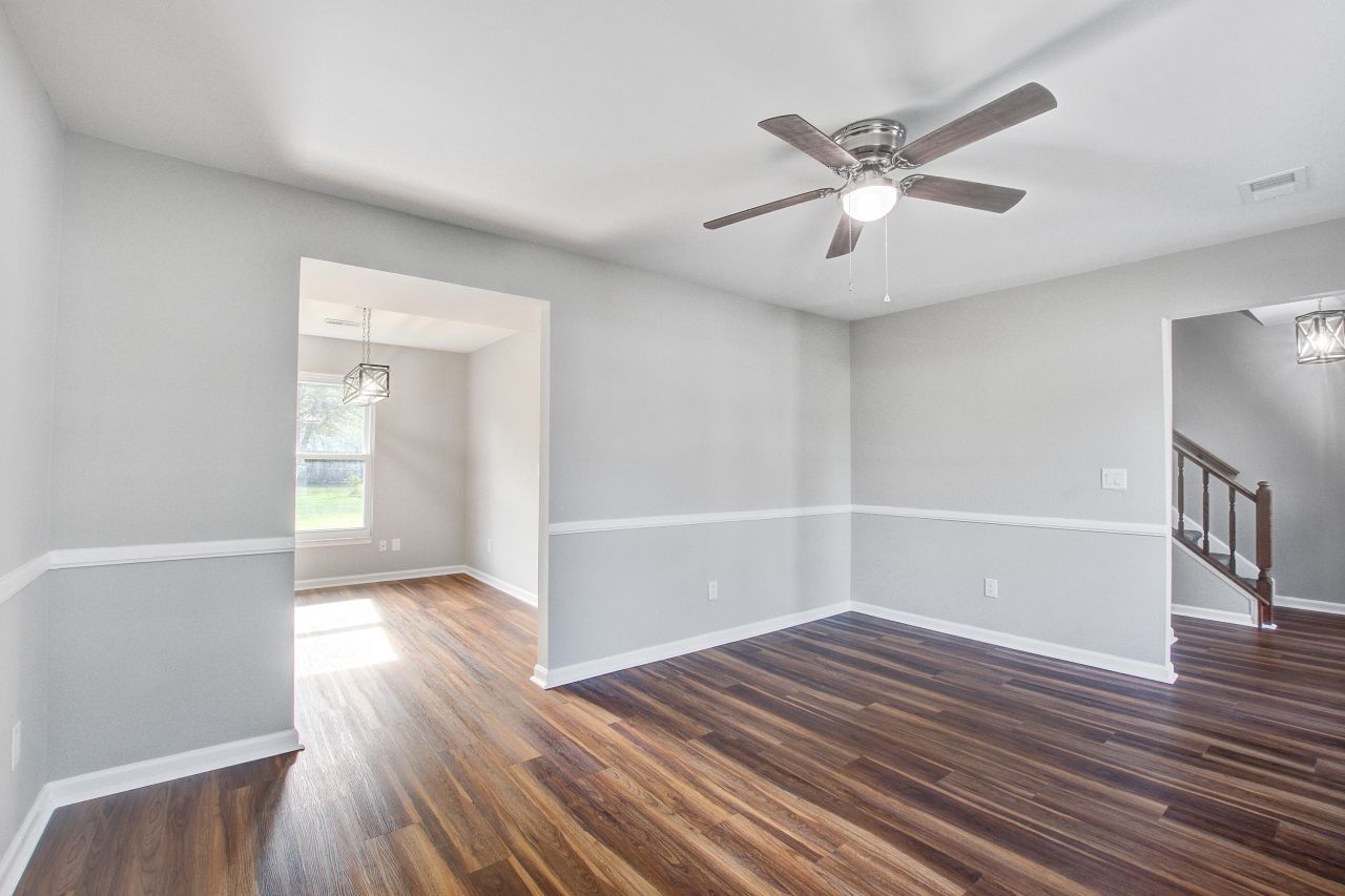 206 Lynton Court Photo 8