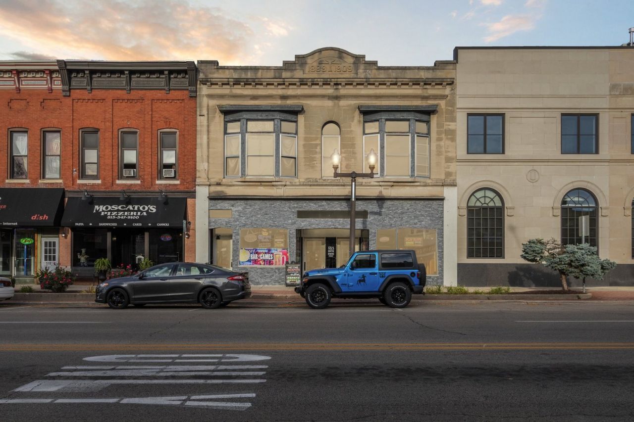 522 S State Street, Belvidere, IL 61008