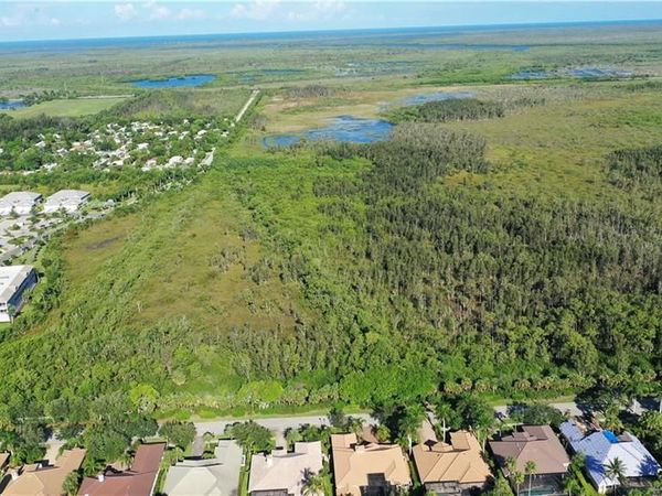 Port Au Prince RD, NAPLES, FL 34114