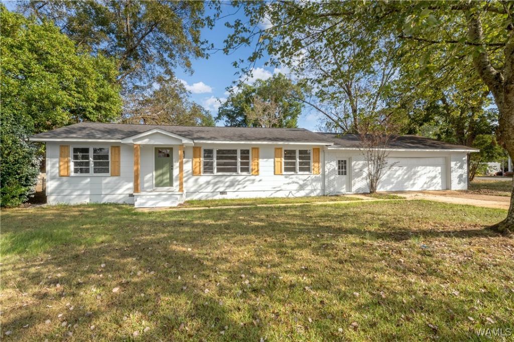 165 2nd Avenue, Moundville, AL 35474 Main Photo