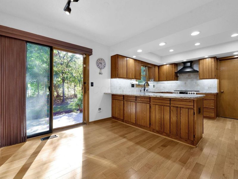 8292 Breckenridge Way, Columbus, OH 43235 Photo 11