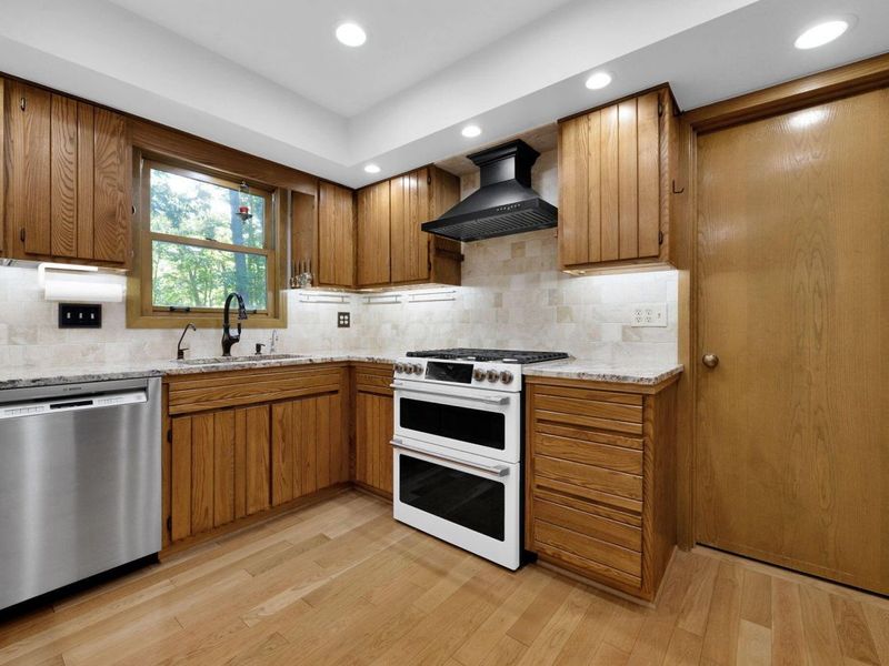 8292 Breckenridge Way, Columbus, OH 43235 Photo 13