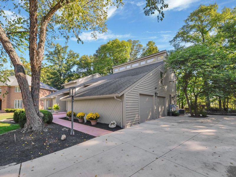 8292 Breckenridge Way, Columbus, OH 43235 Photo 4