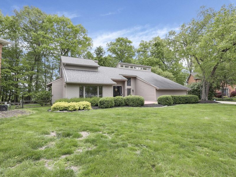 8292 Breckenridge Way, Columbus, OH 43235 Photo 6