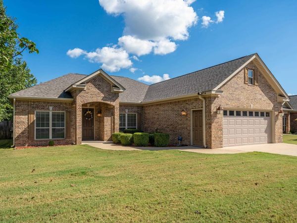 322 Willowbend Circle, Hot Springs, AR 71913