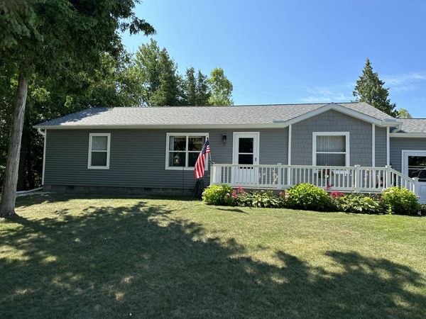 451 Cadillac Street, Mackinaw City, MI 49701