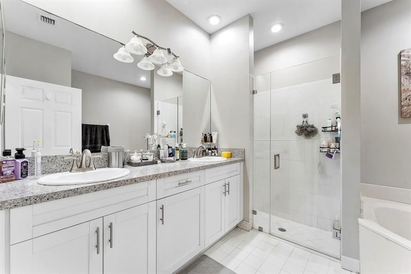 7520 S Aragon Boulevard, Unit 2, Sunrise, FL 33313 Photo