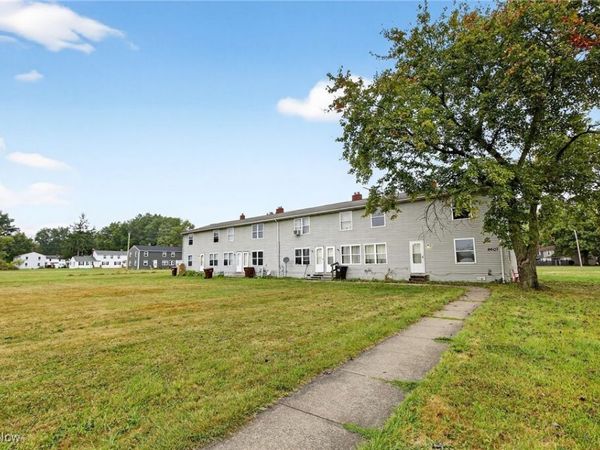 9607 Community Road, Windham, OH 44288