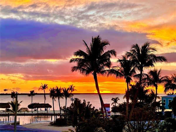 155 Airstream Ln, Tavernier, FL 33070