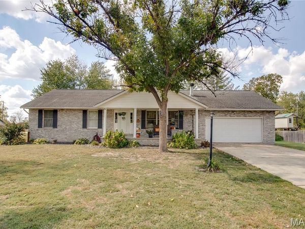 310 S Clinton Street, Bunker Hill, IL 62014