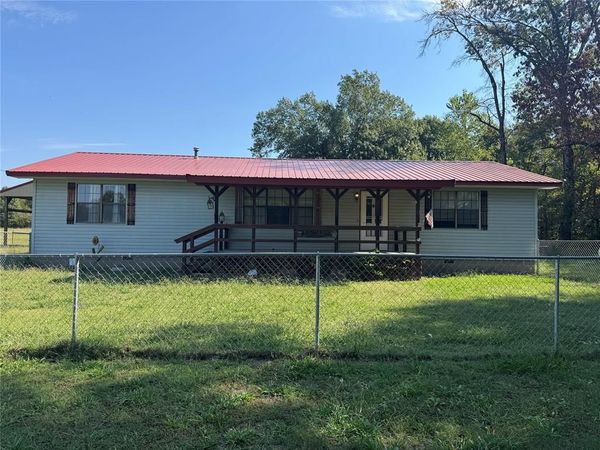 36106 E 1140 Road, Weleetka, OK 74880