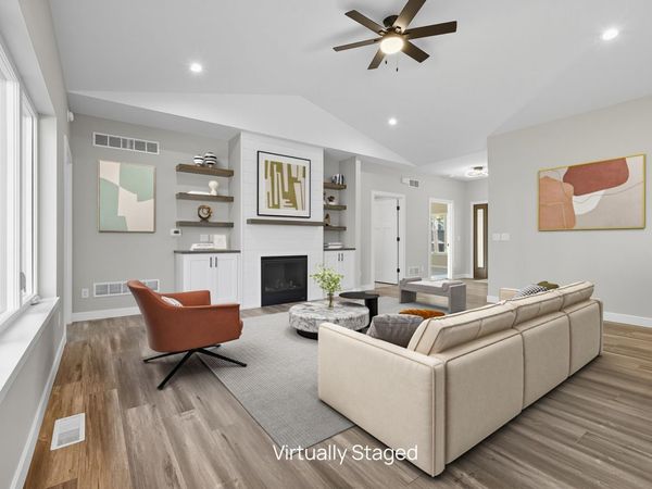 806 Saddle Ridge, Portage, WI 53901