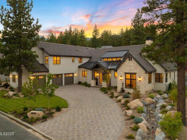 20555 Latour Way, Reno, NV 89511