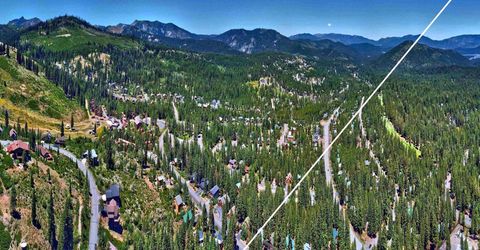 11926 Rhineland Avenue, Truckee, CA 96161 Photo