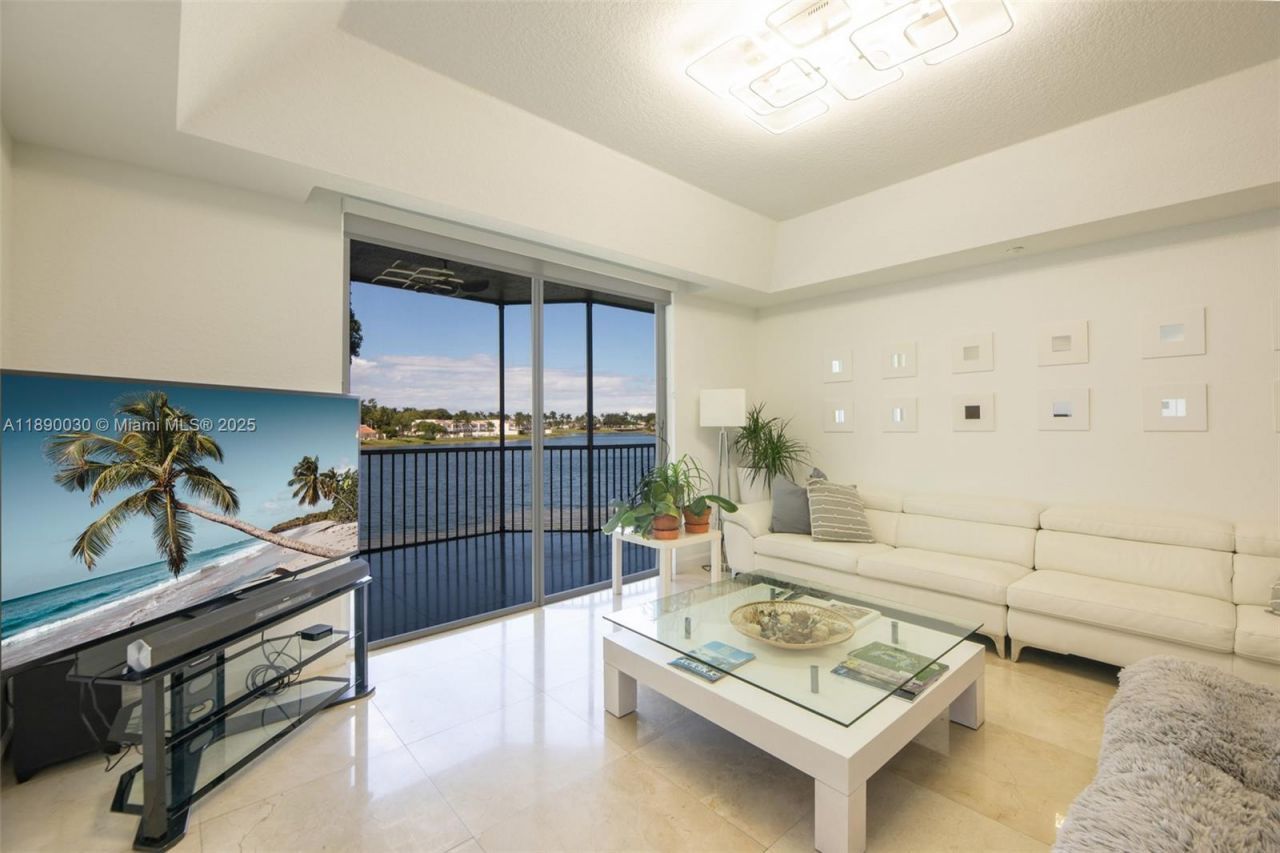 10700 NW 66th St, Unit 207, Doral, FL 33178 Photo