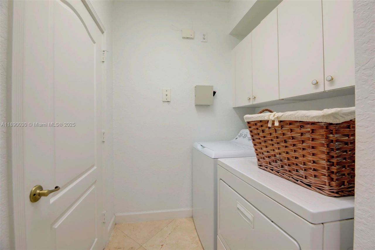 10700 NW 66th St, Unit 207, Doral, FL 33178 Photo