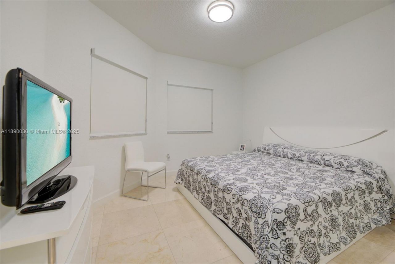 10700 NW 66th St, Unit 207, Doral, FL 33178 Photo