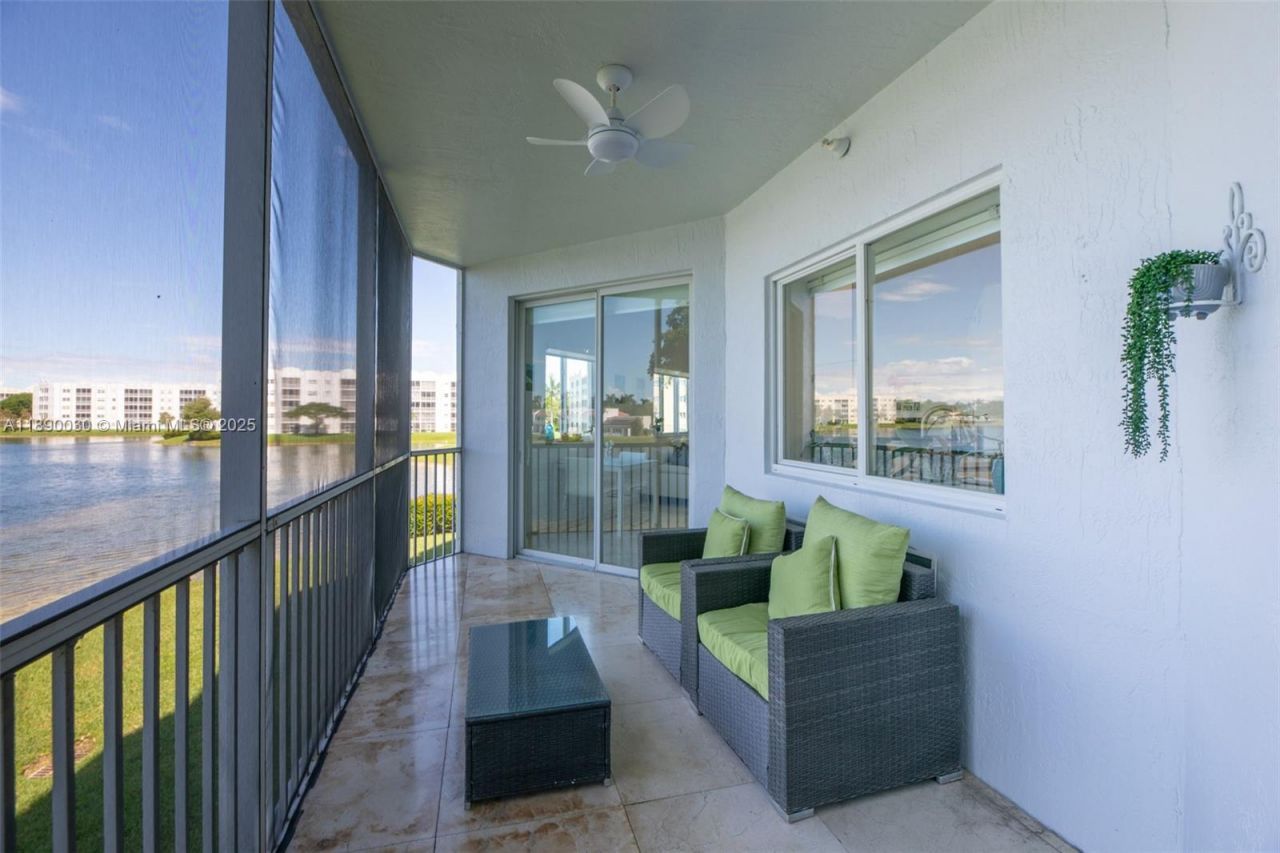 10700 NW 66th St, Unit 207, Doral, FL 33178 Photo