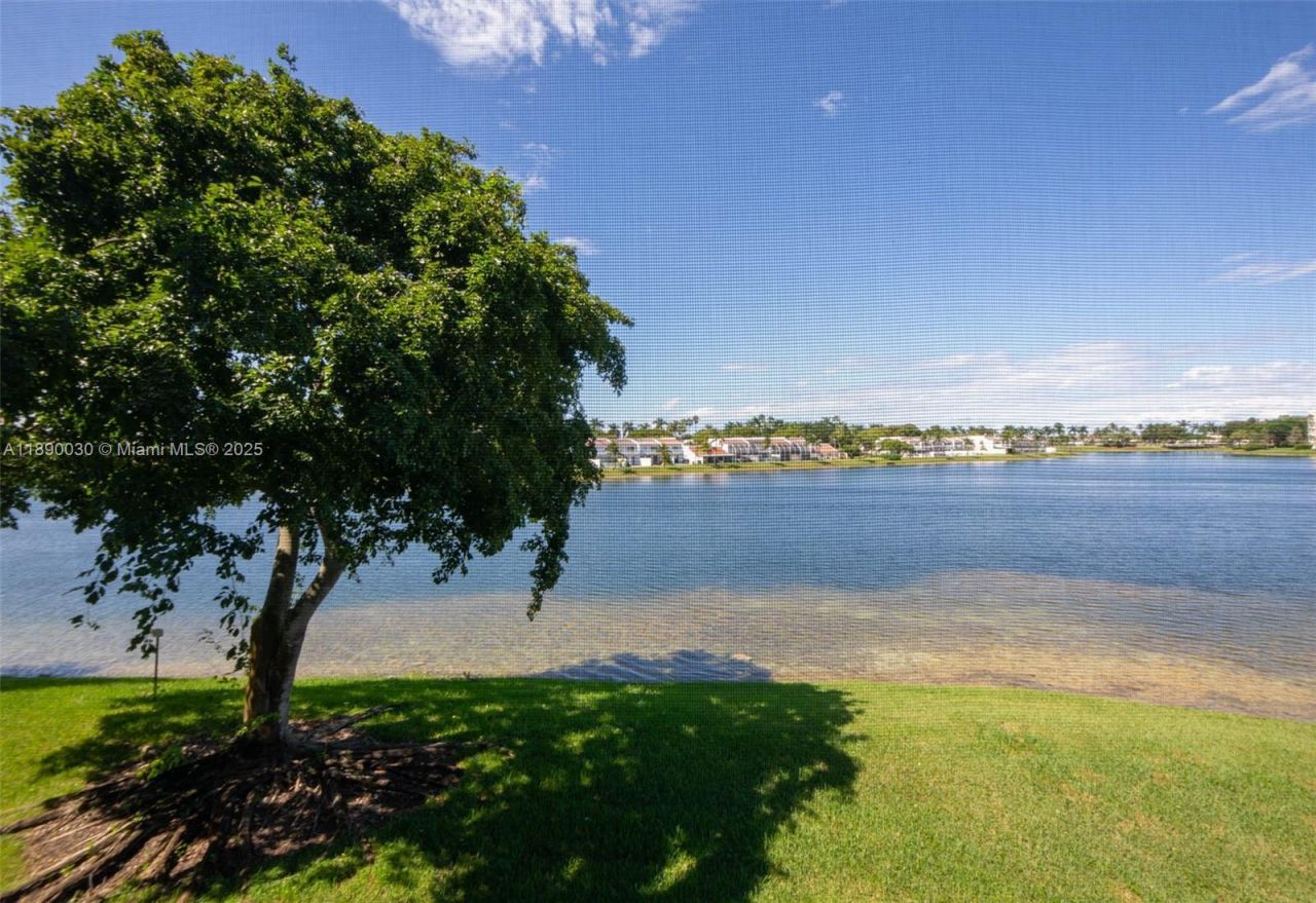 10700 NW 66th St, Unit 207, Doral, FL 33178 Photo