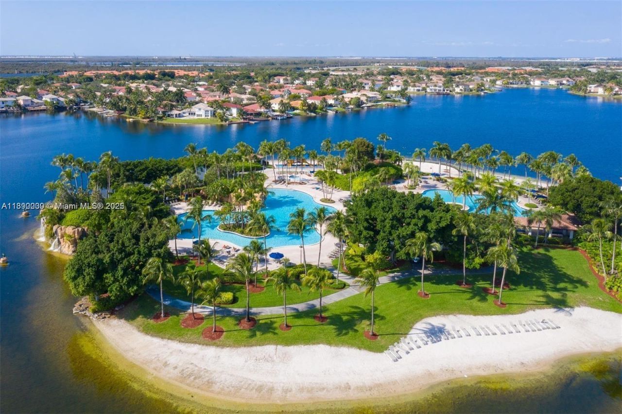 10700 NW 66th St, Unit 207, Doral, FL 33178 Photo