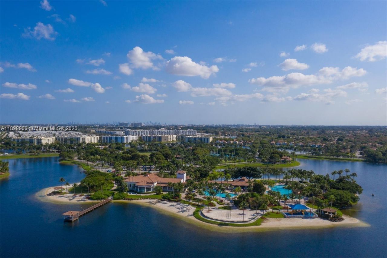 10700 NW 66th St, Unit 207, Doral, FL 33178 Photo