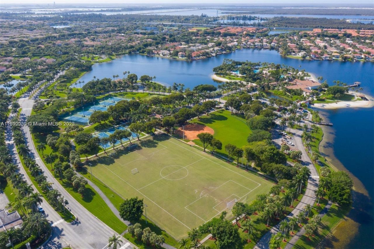 10700 NW 66th St, Unit 207, Doral, FL 33178 Photo