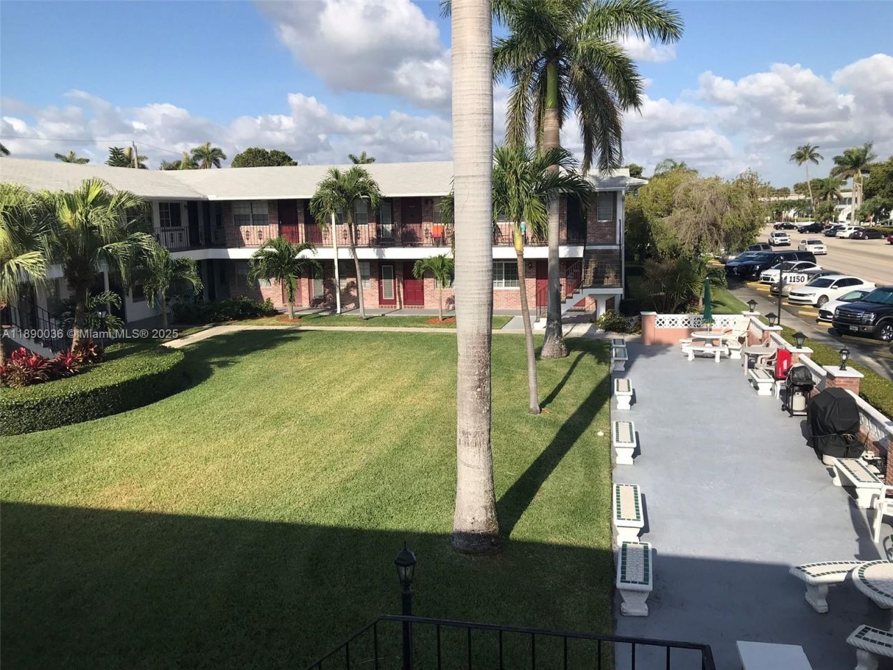 1050 Atlantic Shores Blvd, Unit 204, Hallandale Beach, FL 33009 Photo