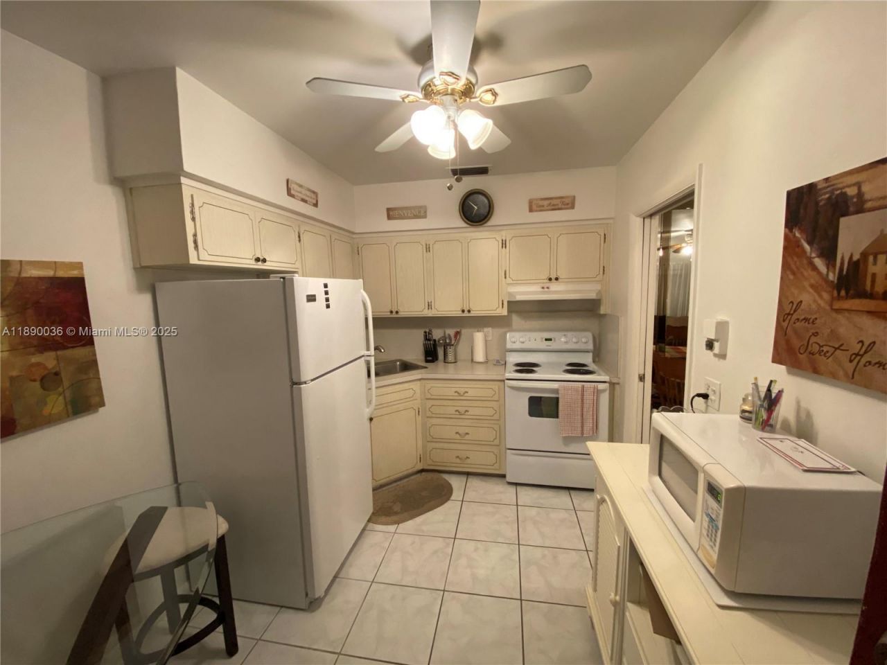 1050 Atlantic Shores Blvd, Unit 204, Hallandale Beach, FL 33009 Photo