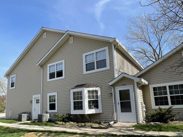 624 N Lake Shore Drive, Unit 624, Palatine, IL 60067